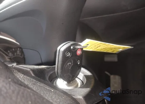 2016 Ford Focus Se z USA, uszkodzony, nr VIN 1FADP3F25GL381396